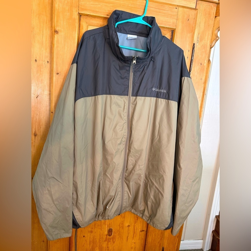Columbia 2 Tone Lightweight Windbreaker W/Fold Away Hood Size 5X